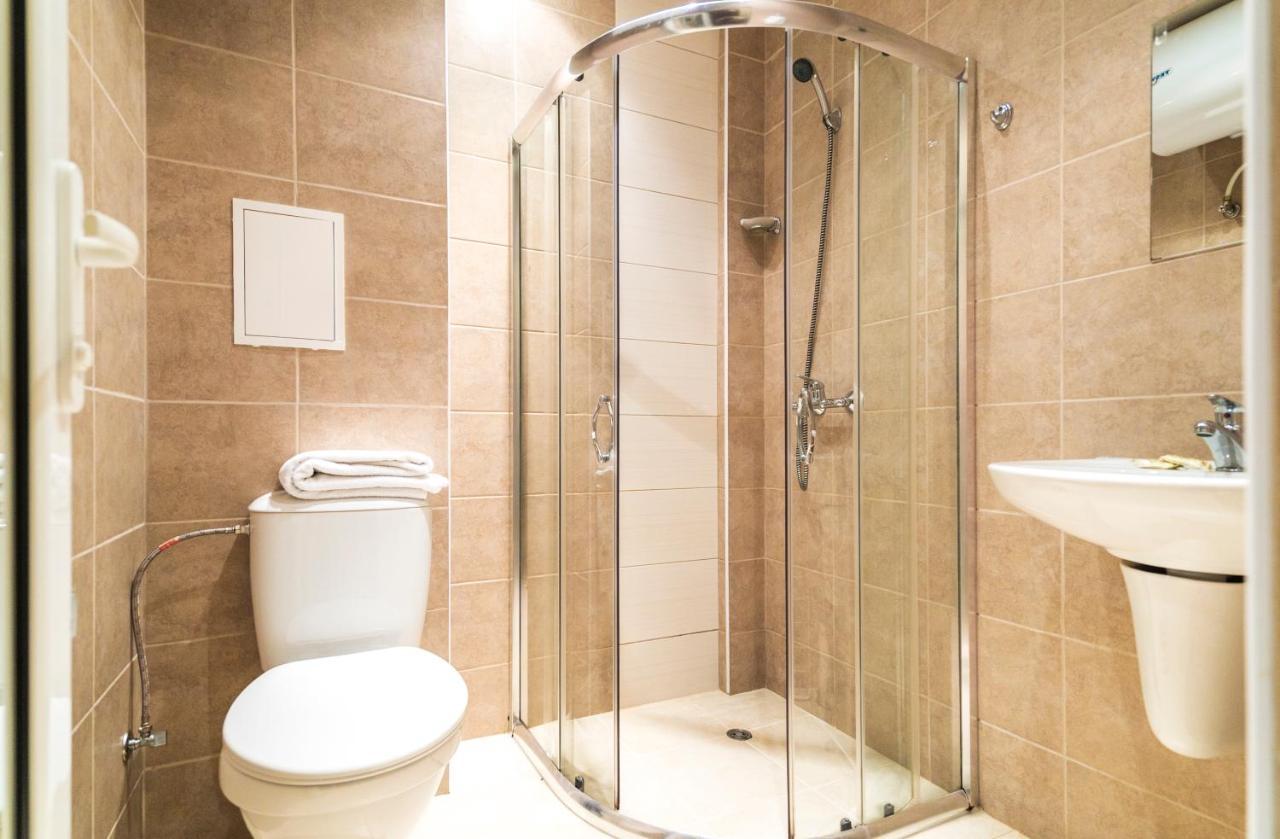 Apartments In Hotel Admiral Plaza Slăntjev Brjag Exteriör bild